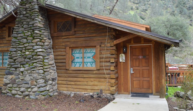Red Bud Lodge