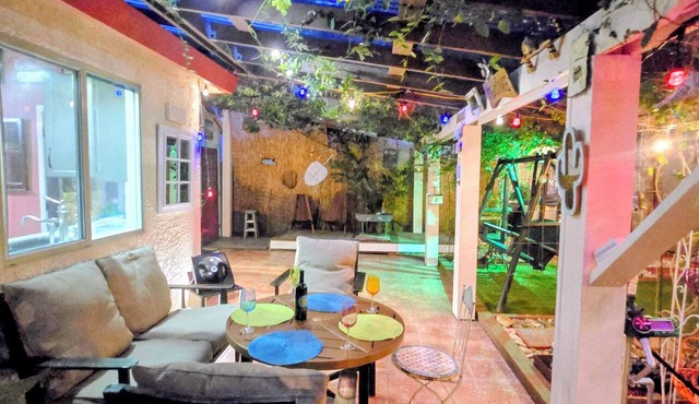 Relax with the family at this peaceful retreat, where comfort and nature unite.