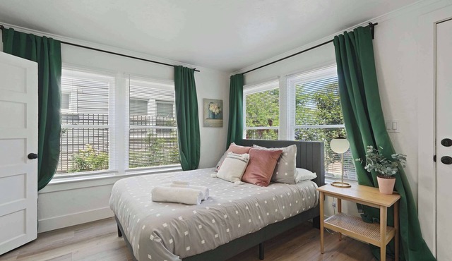 Renovated Victorian Gem in the heart of Sacramento