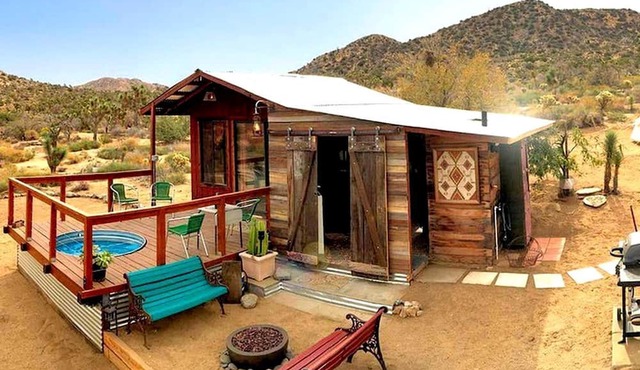 Romantic Yucca Valley Cabin with Hot Tub