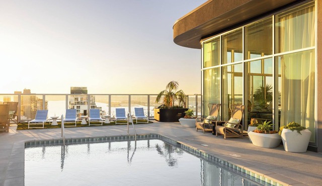 Rooftop Pool + Spa + Gym | Little Italy + Bayfront | Ancora by AvantStay