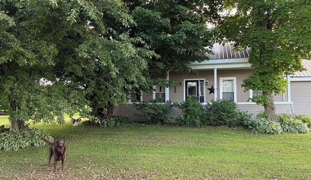 Rustic, serene 2-bedroom house in Constableville. in Constableville