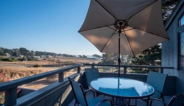 Sculpture Point (2-Bedroom Home) - Pets Allowed by RedAwning