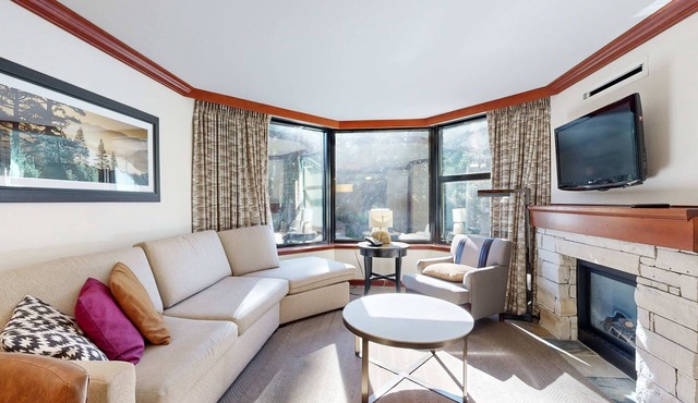 Ski-in-ski-out Olympic Valley retreat with two adjacent units, pools, & hot tubs