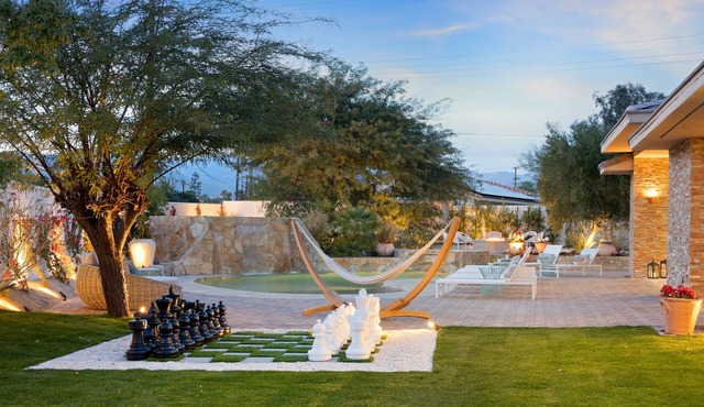 Skyview - Private Mountainside Villa with Pool, Game Room & Gym! #004928 4br
