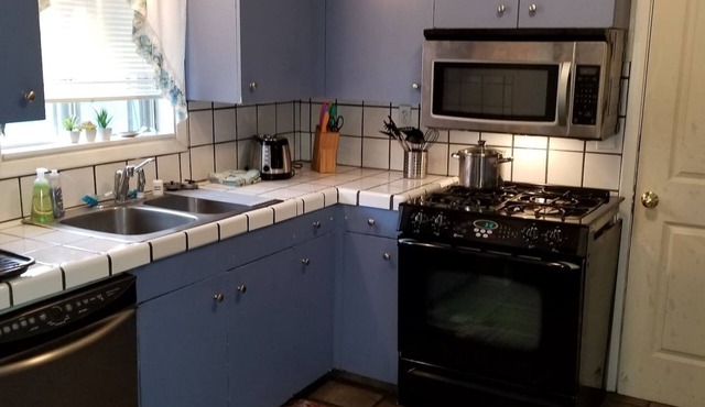 Smarthouse ❤️2 Kings + Queen | BBQ Gas Firepit Patio Chairs |Pet Friendly Huge