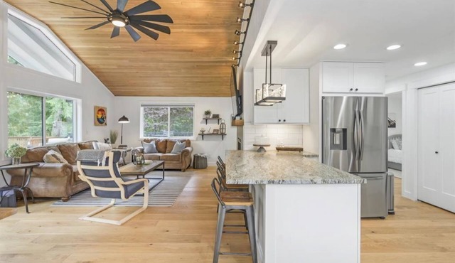 Snoqualmie River Retreat