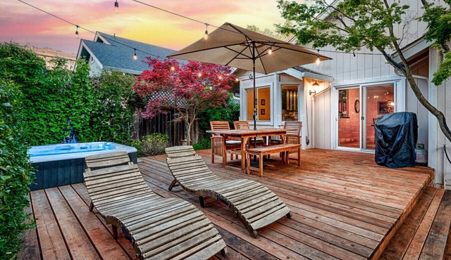 Spacious Oasis Hot Tub Backyard Garden 3BR/2BA