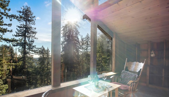 Spacious Redwood Forest Retreat Stunning View 45acre WiFi