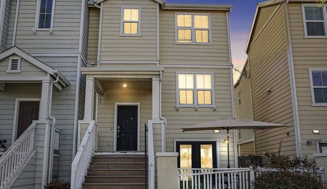 Spectacular Luxury 4BR/3.5BA Central Location Near SFO and Berkeley