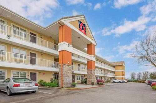 Studio 6 Suites Sacramento Northgate CA