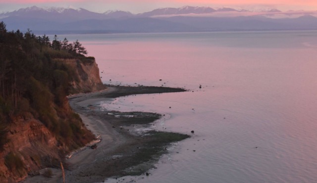 Stunningly Beautiful High Bank Waterfront Property!