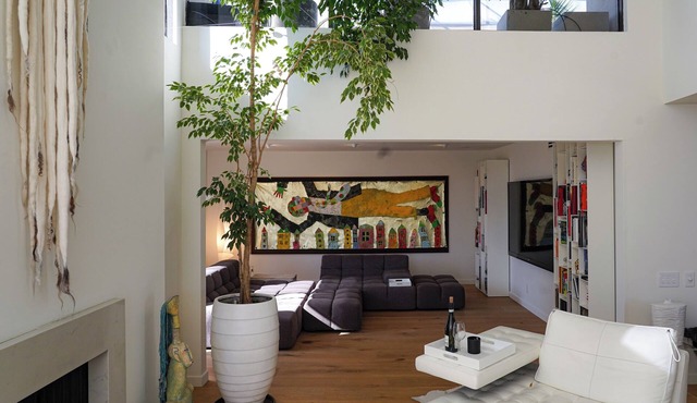 Stylish WEHO Penthouse with roof garden in prime LA Location