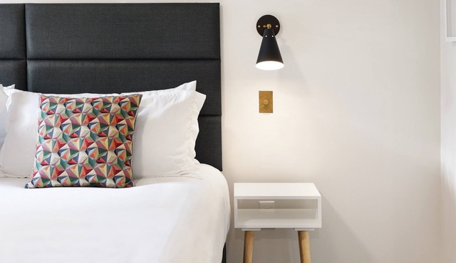 Summit Lofts, Downtown Mt Shasta, King Bed, #203