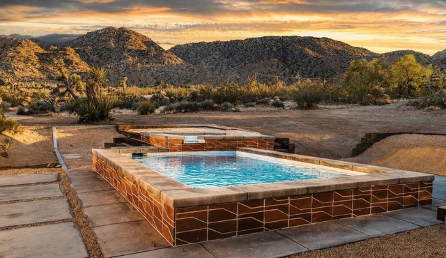 Sun Drift - Architectural Desert Retreat, Pool & Spa
