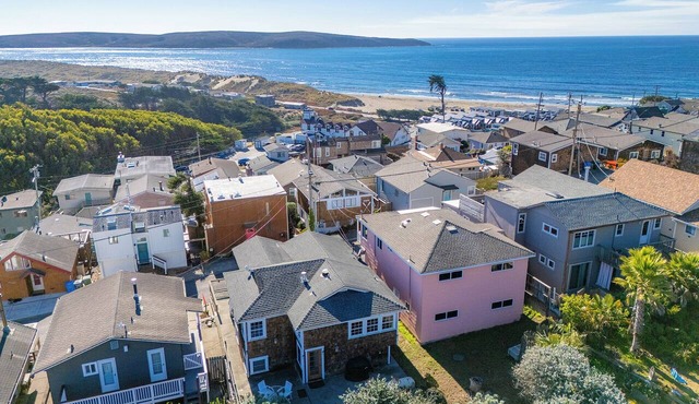 Sun, Sand, & Fun! 7-Min Walk to Dillon Beach! Game Room! Pup~Sea Breeze