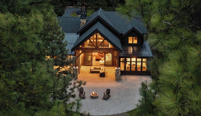 Suncadia's Premier 7BR Estate! 5 Mstrs*6.5BA*Hot Tub*Fine Outdoor Living!