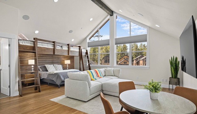 Suncadia Studio - Private Entrance - AC