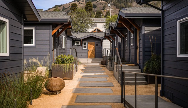 Surf Lodge