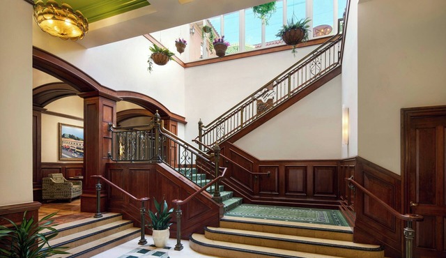 The Carlton Hotel, Atascadero – Paso Robles, a Tribute Portfolio Hotel