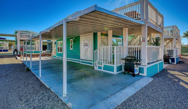 The Drunken Donkey, Premium Views! Roadrunner Resort