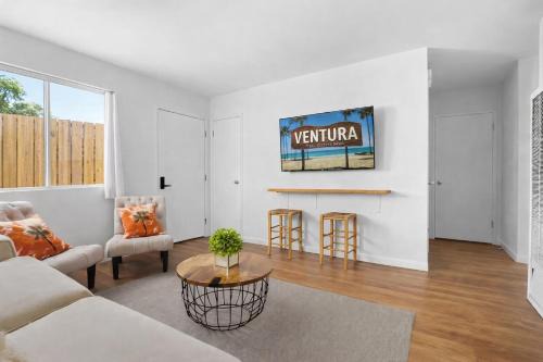 The Green Haven, 1 Minute Walk to the Beach and Restaurants, King Beds, Beach Amenities