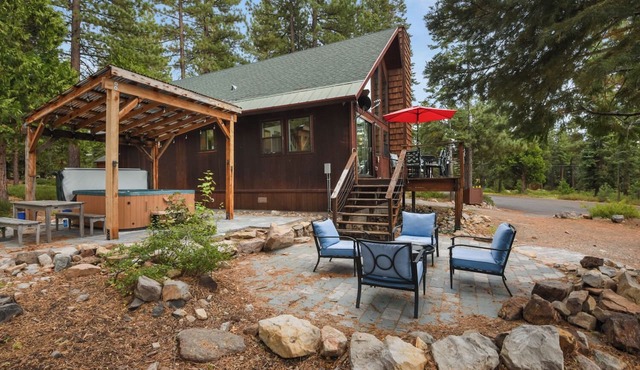 The Sunset Getaway - Hot Tub, Dog Friendly