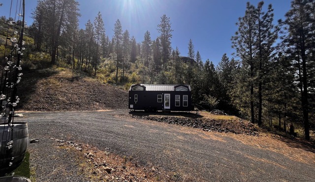 Tiny Home, Lake View, RV & Boat Parking, Pistol Range.