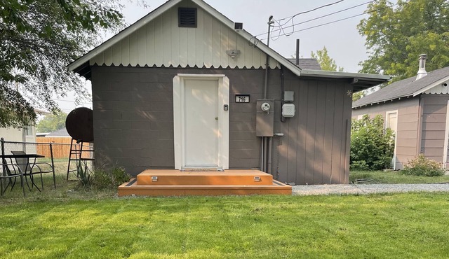 Tiny House W/Washer & Dryer