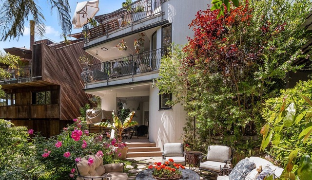 Tropical Laguna Beach Retreat