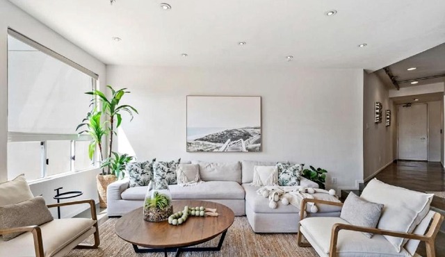 Two Bedroom Coastal Retreat with Modern Interiors