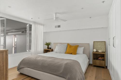 Two Bedroom Industrial Loft with Resort Amenities