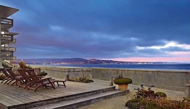 Vacation Day Is Always A Great Idea! Ocean View, Swimming Pool, Pets Allowed
