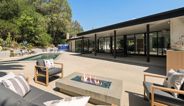 Valea Estate - Secluded Beverly Hills Retreat | 1-Acre Oasis