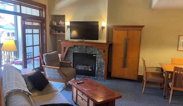 Village@Palisades Tahoe Sleeps 6