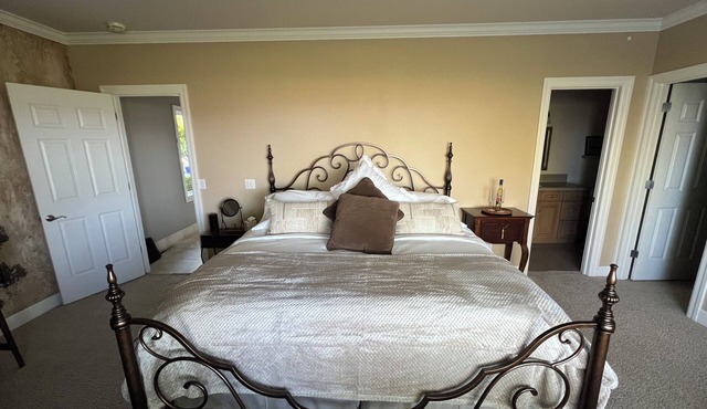 Vineyard Suite at Chateau Valhalla