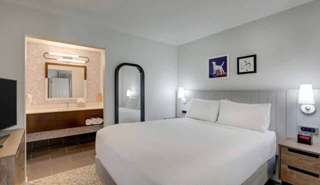 Visit Peralta Adobe Fallon House Historic Site! Pet-friendly, Swimming Pool!
