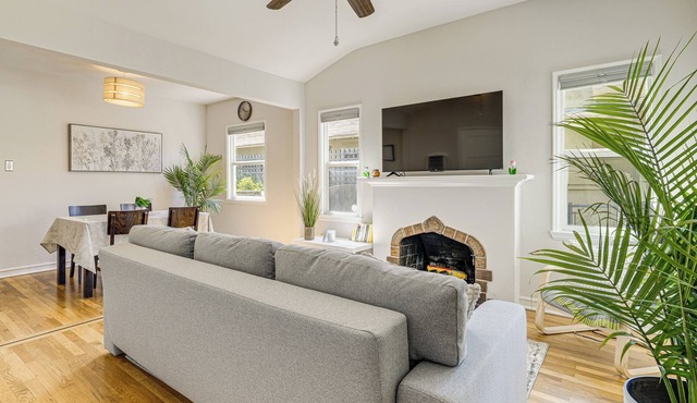 Walk to Dtwn San Jose & Sjsu: Charming + Cozy Gem!