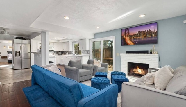 Welcome to Heidi House – Main Residence, a spacious 4-bedroom home designed for both short and extended stays in Redlands. With a dedicated office, fast Wi-Fi, a fully equipped kitchen, and a private backyard, this home is ideal for families.