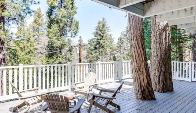 Welcome to Twin Pines Cottage!