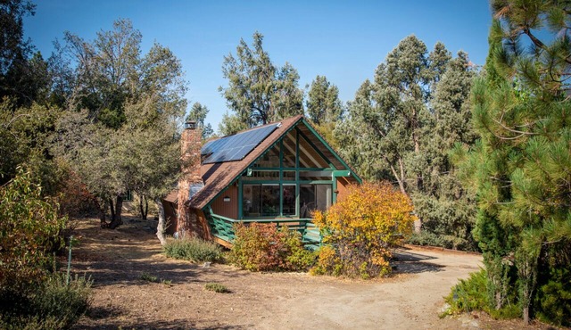 Work-From-Home cabin with modern amenities, design, walkability and charm