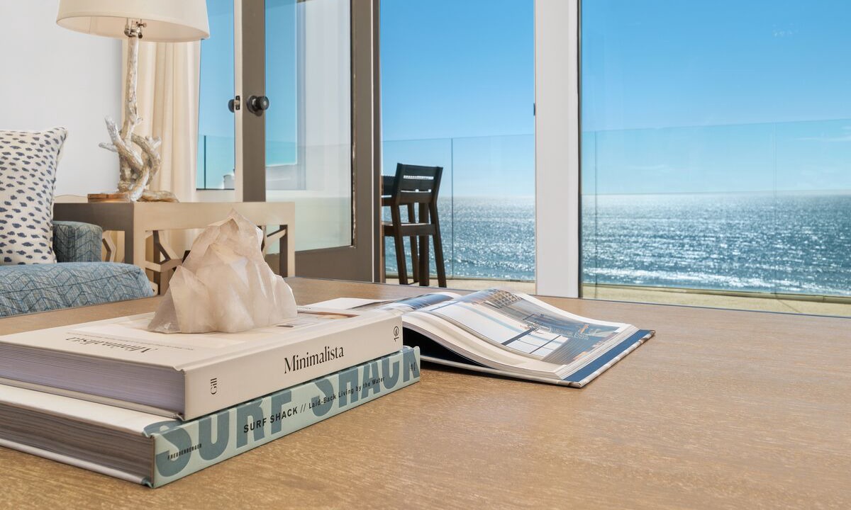 Solana Beach Apartment | Oceanfront 3BD Penthouse. Pool Spa Pickleball and a short walk to all!