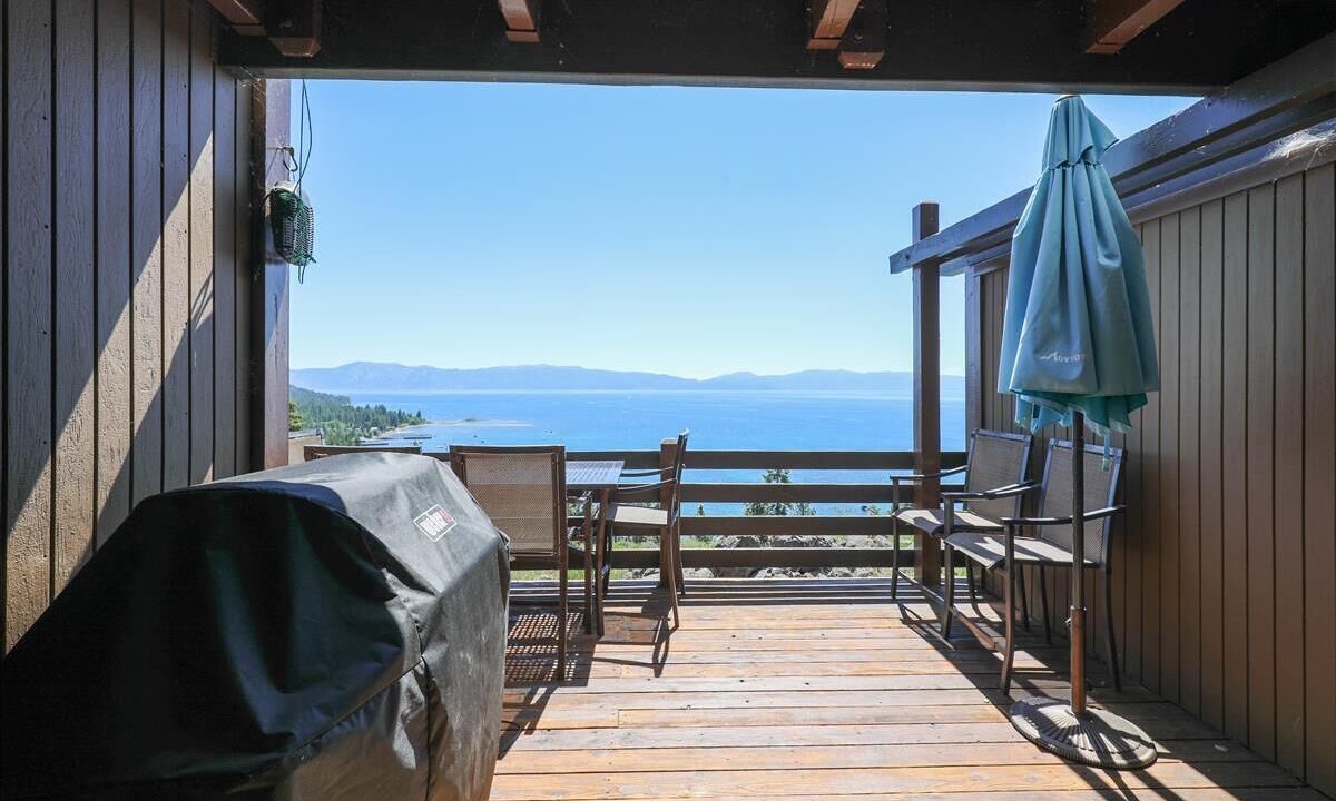 Tahoe City Condo | Panoramic Lake Views & Modern Comfort - Spacious Rocky Ridge #37