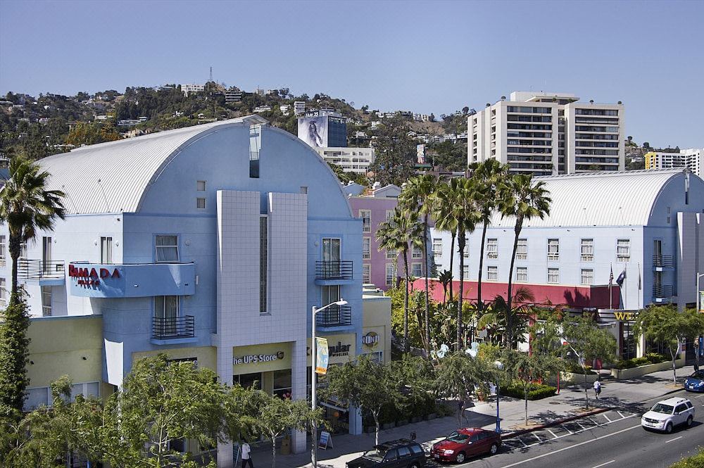 Photo of Buildings in Norma Triangle