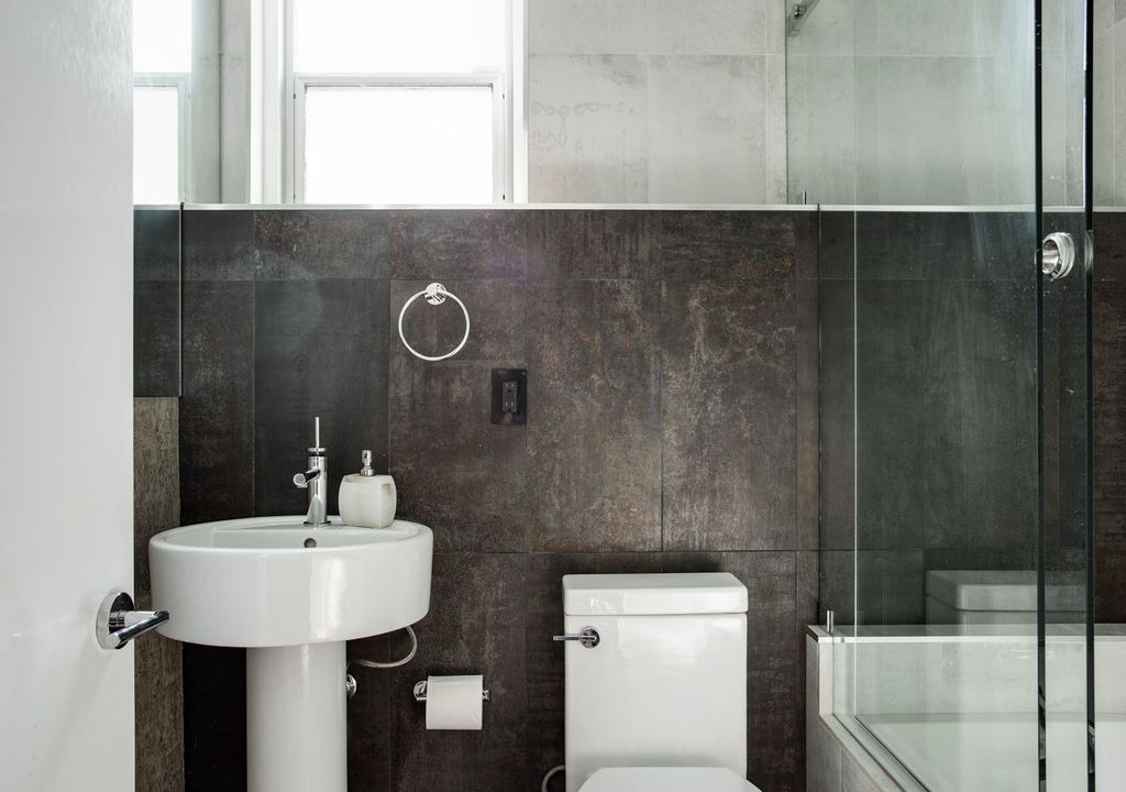 Photo of Bathroom in Beverly Glen