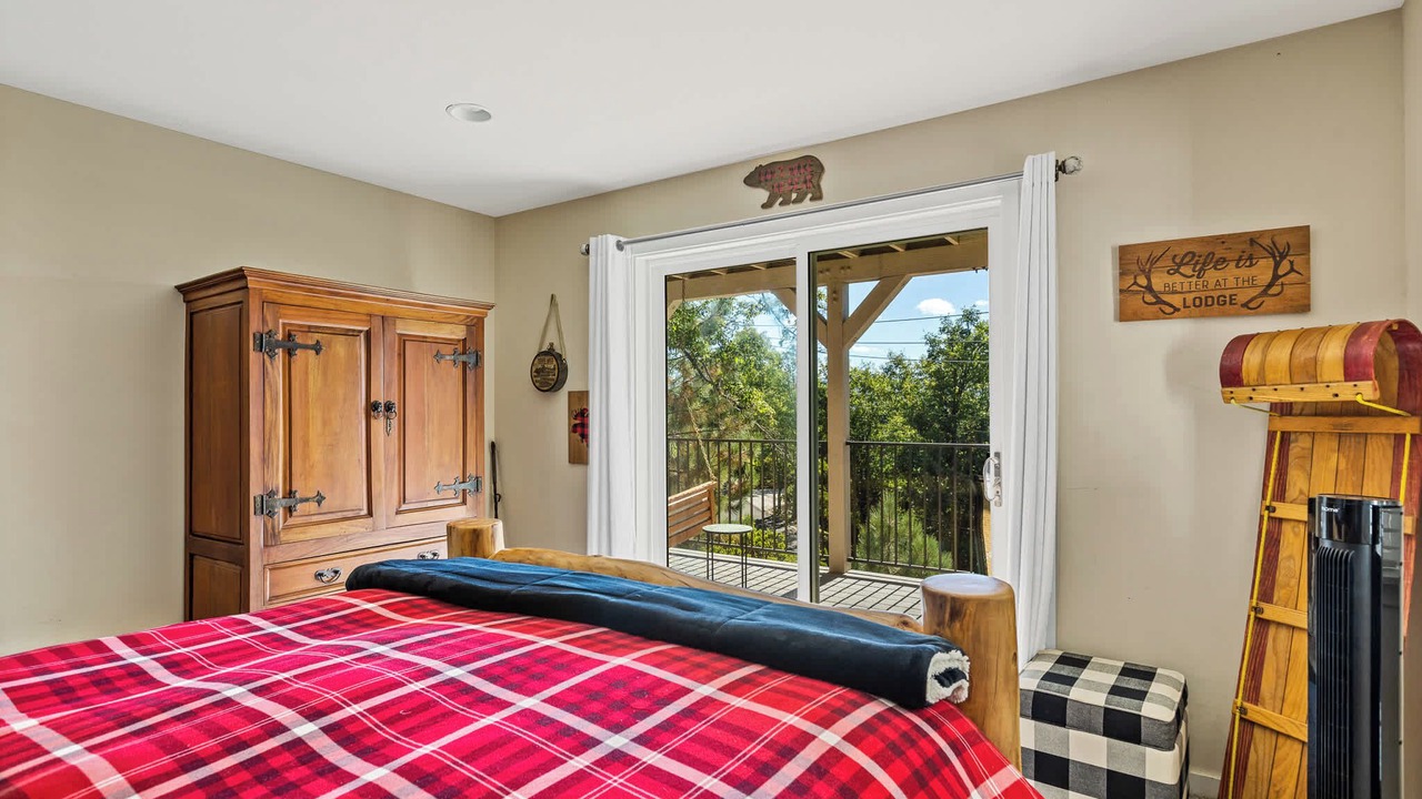 Photo of Outdoor in Lake Arrowhead