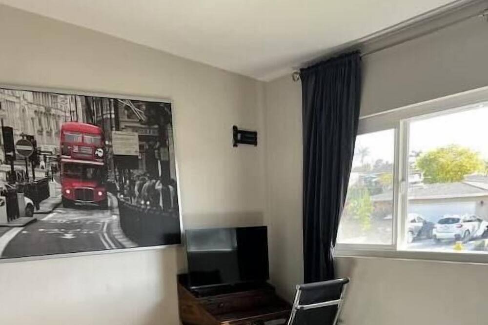 Photo of Bedroom in Allied Gardens
