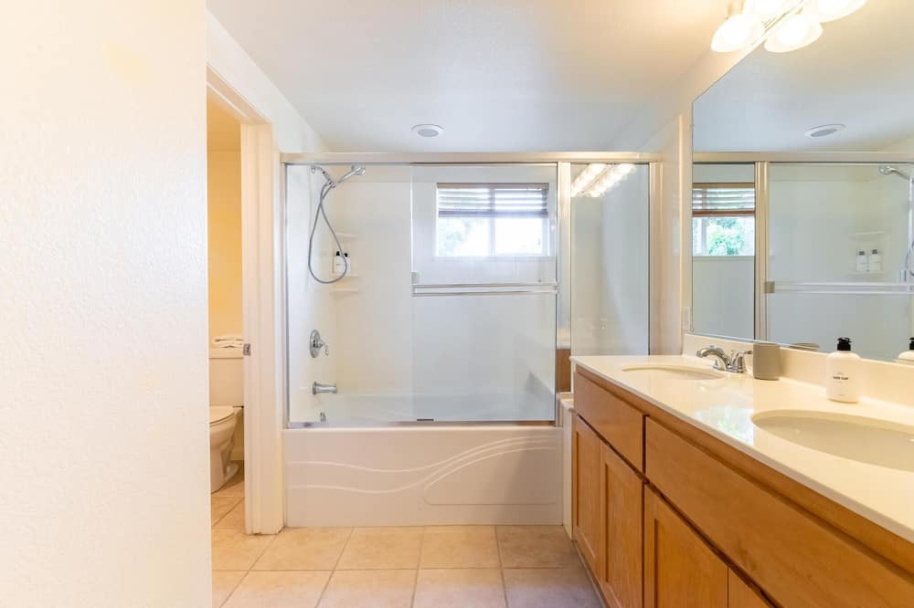 Photo of Bathroom in Willow Glen