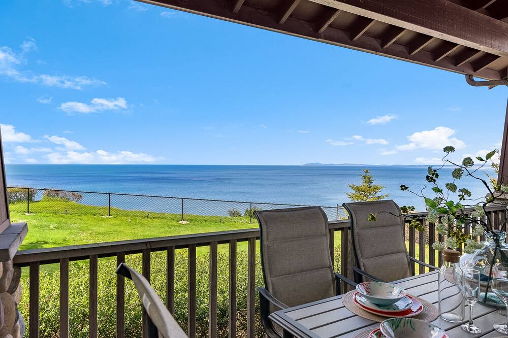 Photo of Patio Balcony in Adelma Beach