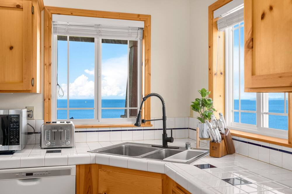 Photo of Kitchen in Adelma Beach